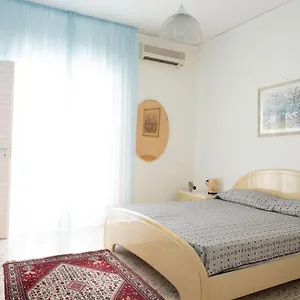 Vomero Cilea House With Balcony Napoli