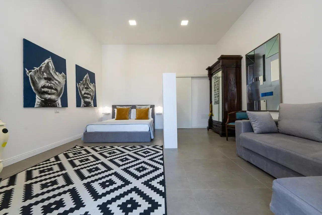 Apartment Appartamento Via Toledo 55 - Palazzo Della Porta Naples Italy